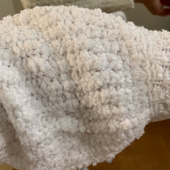 Last 3 • Ivory Raglan Sleeve Sweater - Picture 8 of 8